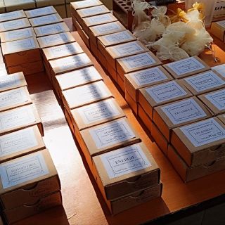 Pečlivě chystáme a balíme Vaše objednávky, ještě dnes je odešleme.